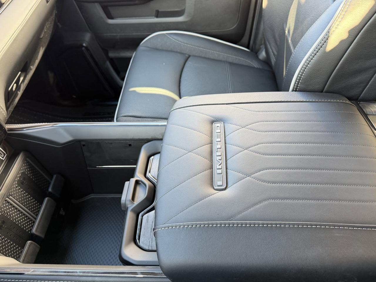 2026 Ram 2500 Limited 4x4 | Cummins Turbo Diesel | Leather Interior | Navigation | Heated Seats | Remote Start Redwater AB