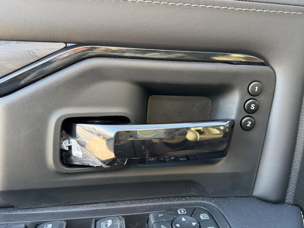 2026 Ram 2500 Limited 4x4 | Cummins Turbo Diesel | Leather Interior | Navigation | Heated Seats | Remote Start Redwater AB