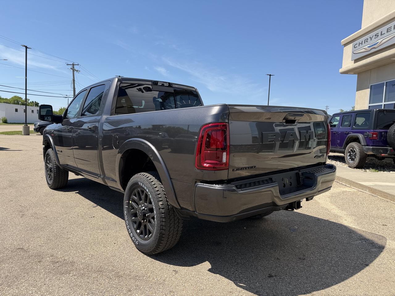 2026 Ram 2500 Limited Crew Cab 4x4 | Cummins Diesel | Premium Leather | NAV | Towing | Auto Leveling Redwater AB