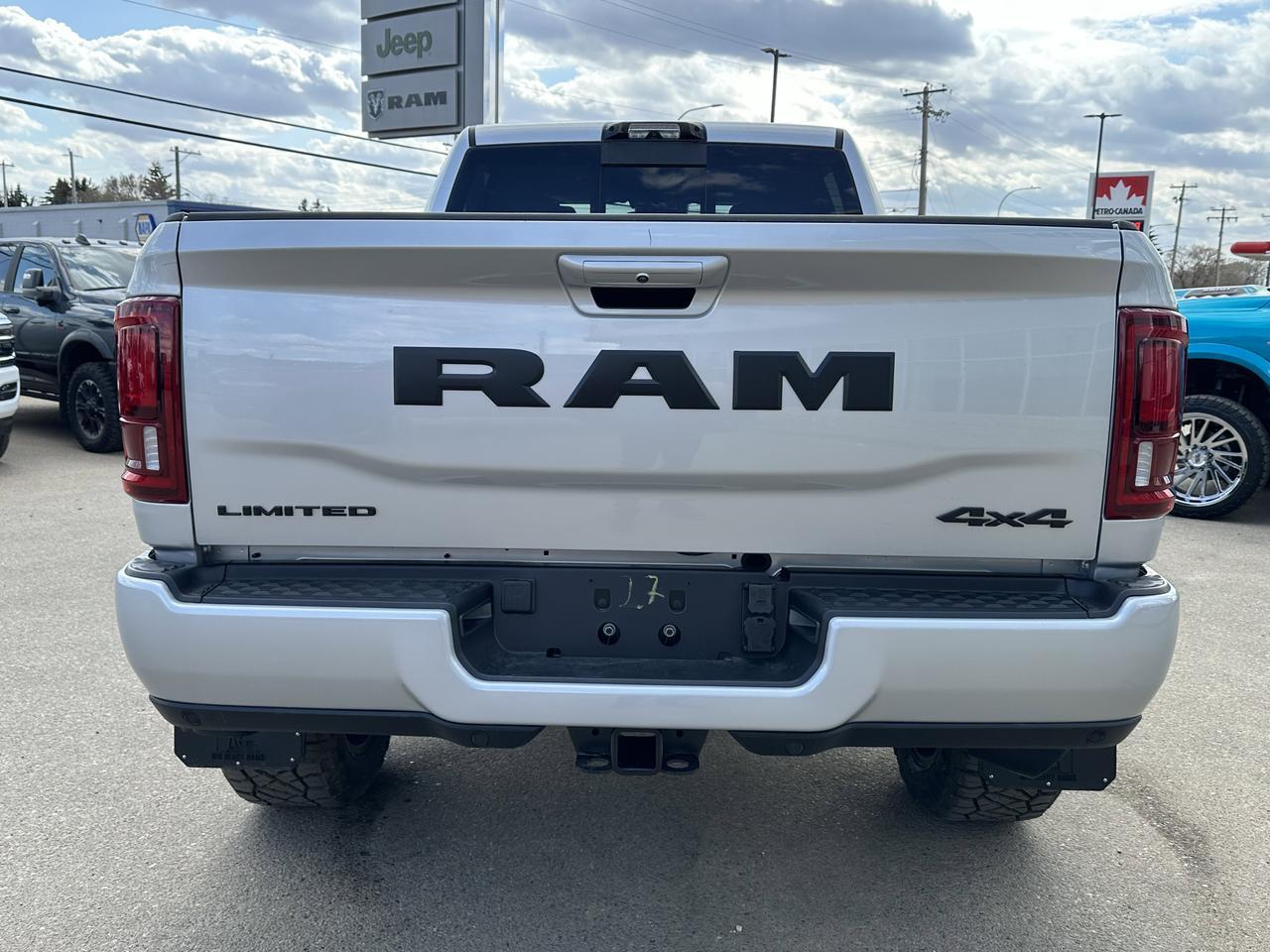 2026 Ram 2500 Limited Crew Cab 4x4 | RIG READY RAM | BDS Lift | Fuel Wheels | 5th Wheel Prep | 360 Camera | Redwater AB