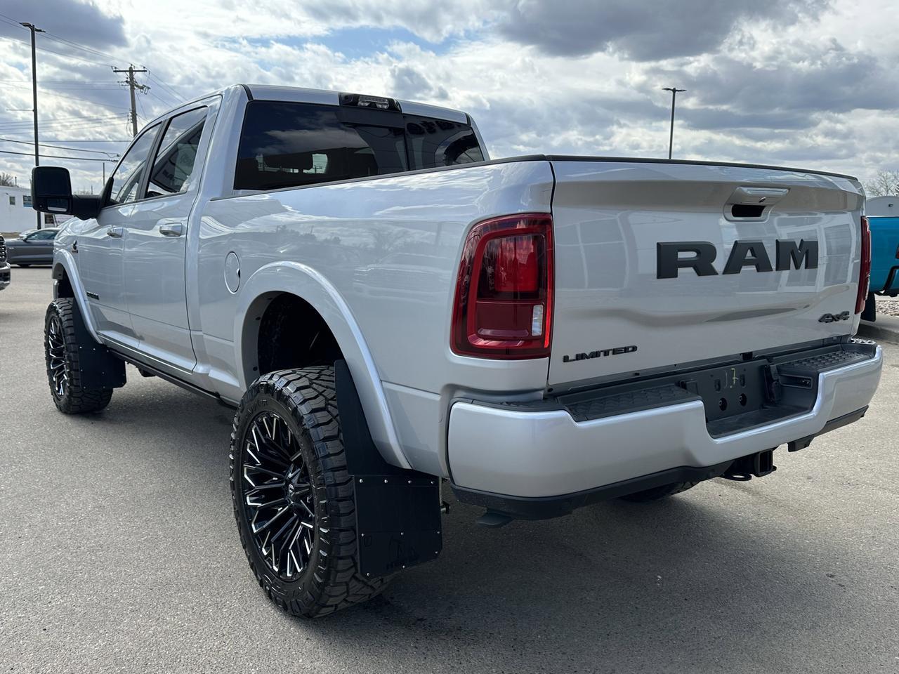 2026 Ram 2500 Limited Crew Cab 4x4 | RIG READY RAM | BDS Lift | Fuel Wheels | 5th Wheel Prep | 360 Camera | Redwater AB