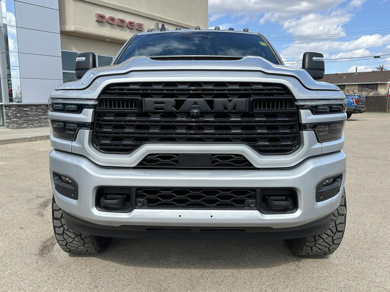 2026 Ram 2500 Limited Crew Cab 4x4 | RIG READY RAM | BDS Lift | Fuel Wheels | 5th Wheel Prep | 360 Camera | Redwater AB