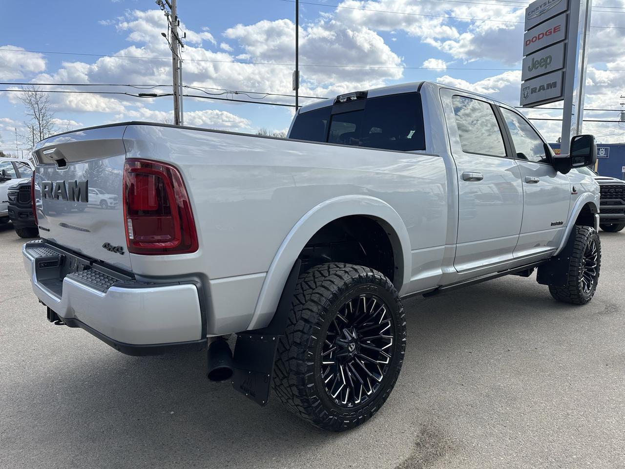 2026 Ram 2500 Limited Crew Cab 4x4 | RIG READY RAM | BDS Lift | Fuel Wheels | 5th Wheel Prep | 360 Camera | Redwater AB