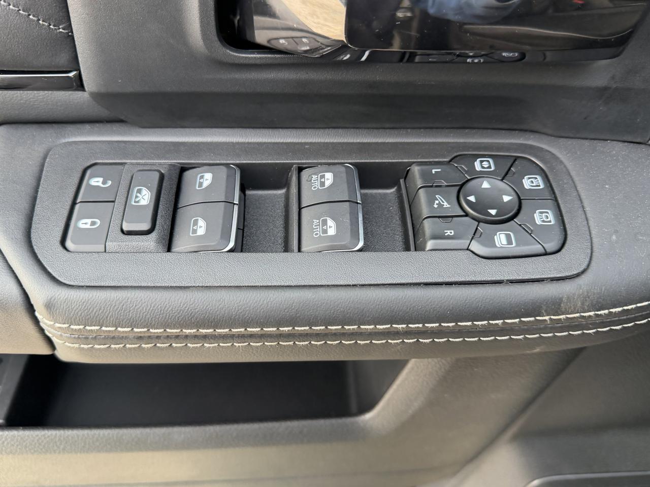 2026 Ram 2500 Limited Night Edition Crew Cab 4x4 | Cummins Diesel | Sunroof | 5th Wheel Prep | Harmon Kardon Audio Redwater AB