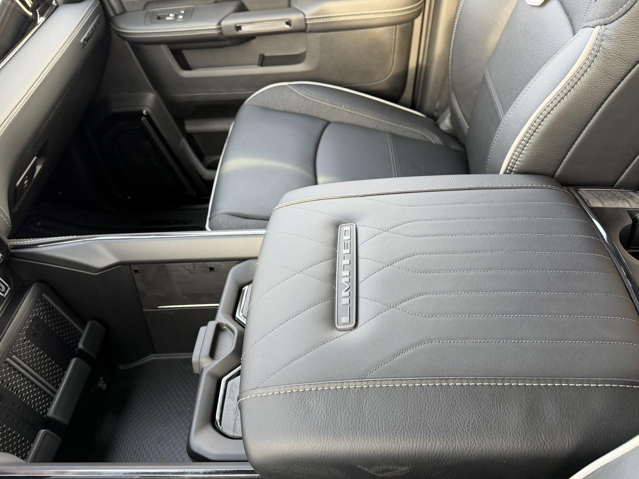 2026 Ram 2500 Limited Night Edition Crew Cab 4x4 | Cummins Diesel | Sunroof | 5th Wheel Prep | Harmon Kardon Audio Redwater AB