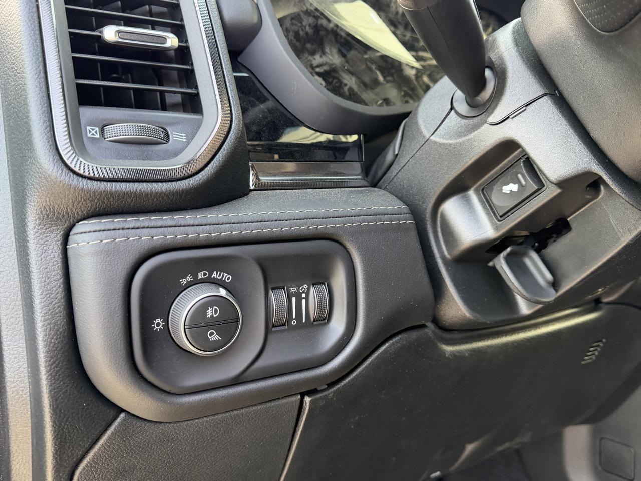 2026 Ram 2500 Power Wagon Crew Cab 4x4 | HEMI V8 | Leather | NAV | Heated Seats | Remote Start | Backup Camera Redwater AB