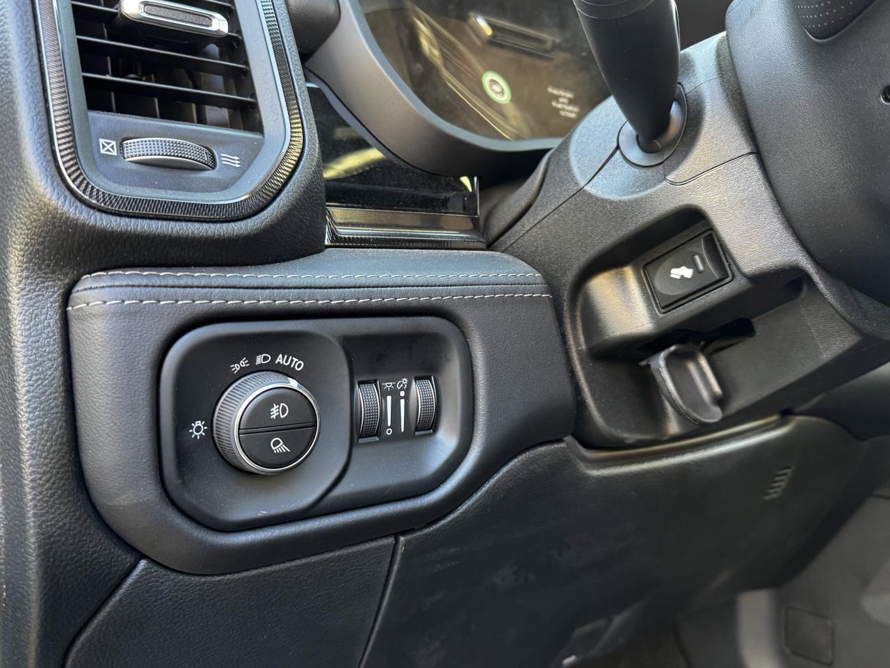 2026 Ram 2500 Rebel Crew Cab 4x4 | Cummins | Leather | Sunroof | NAV | Remote Start | Heated Seats Redwater AB