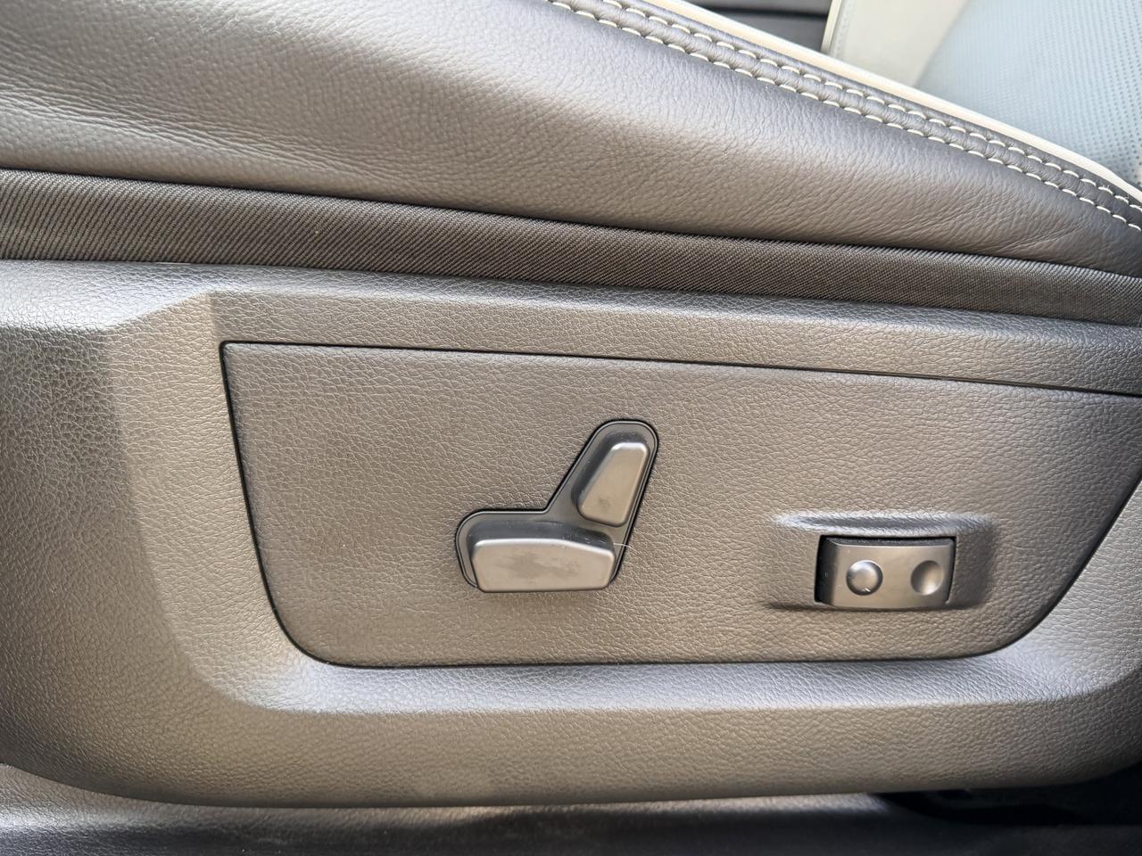 2026 Ram 2500 Rebel Crew Cab 4x4 | Forged Blue | Cummins | Leather | Sunroof | Heated Vented Seats Redwater AB