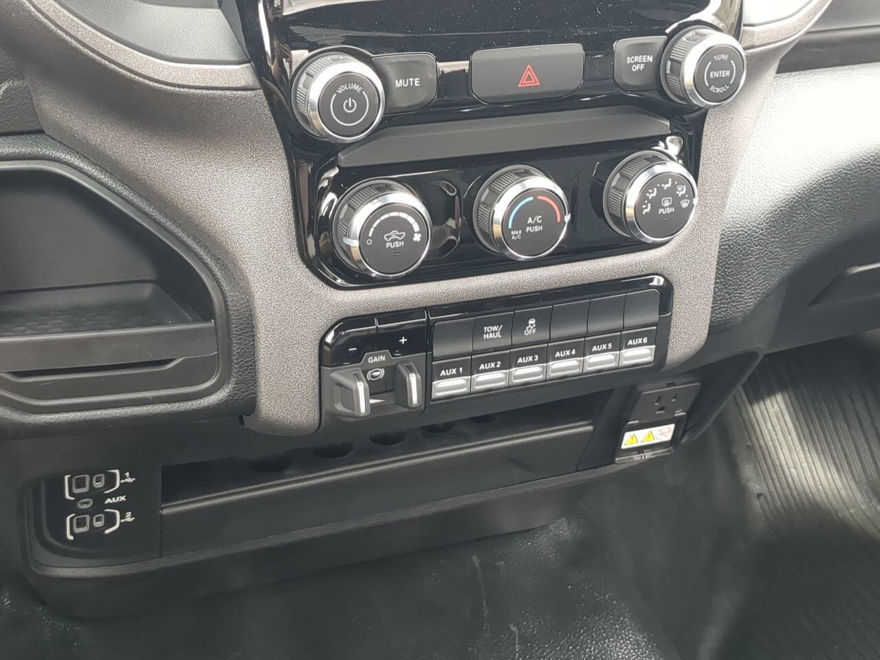 2026 Ram 2500 Service Body Appleton WI