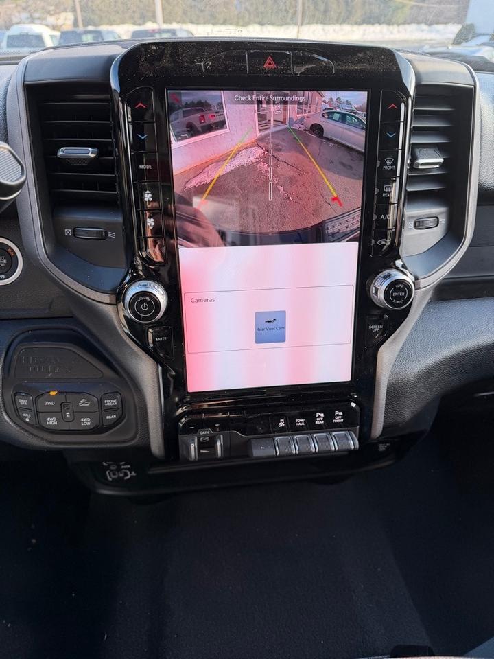 2026 Ram 2500 TRADESMAN CREW CAB 4X4 6'4 BOX Orange MA