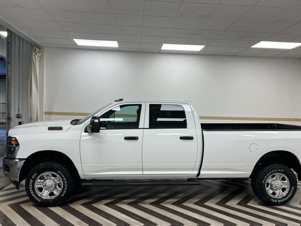 2026 Ram 2500 Tradesman Gasoline