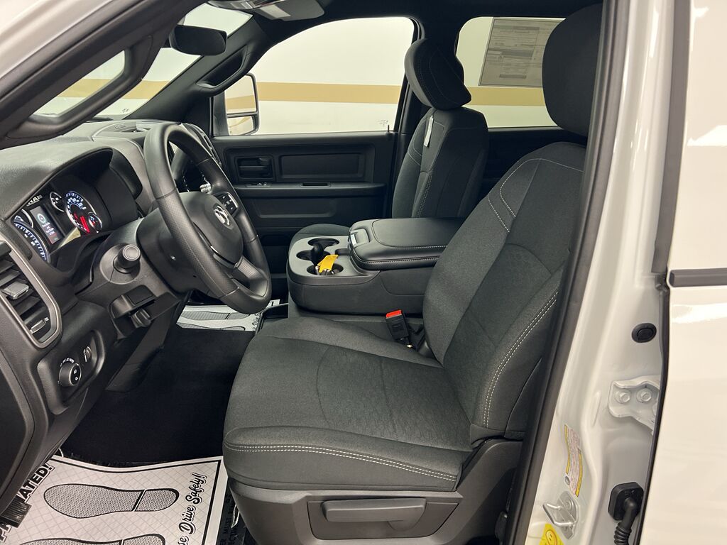 2026 Ram 2500 Tradesman Gasoline