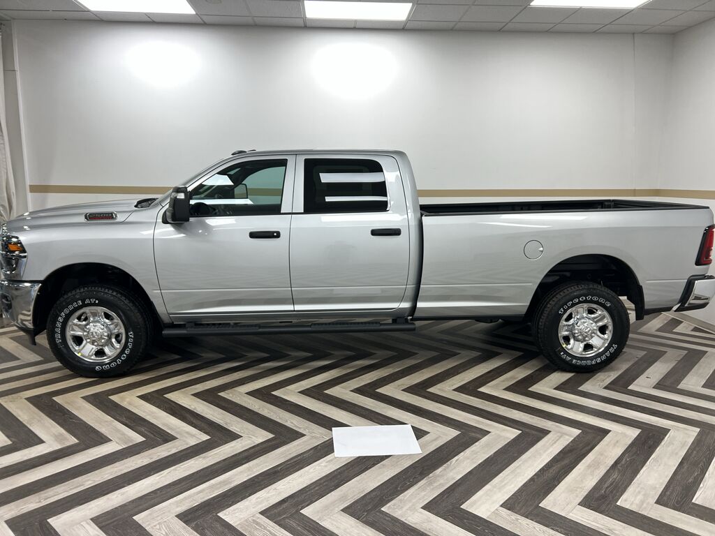 2026 Ram 2500 Tradesman Gasoline