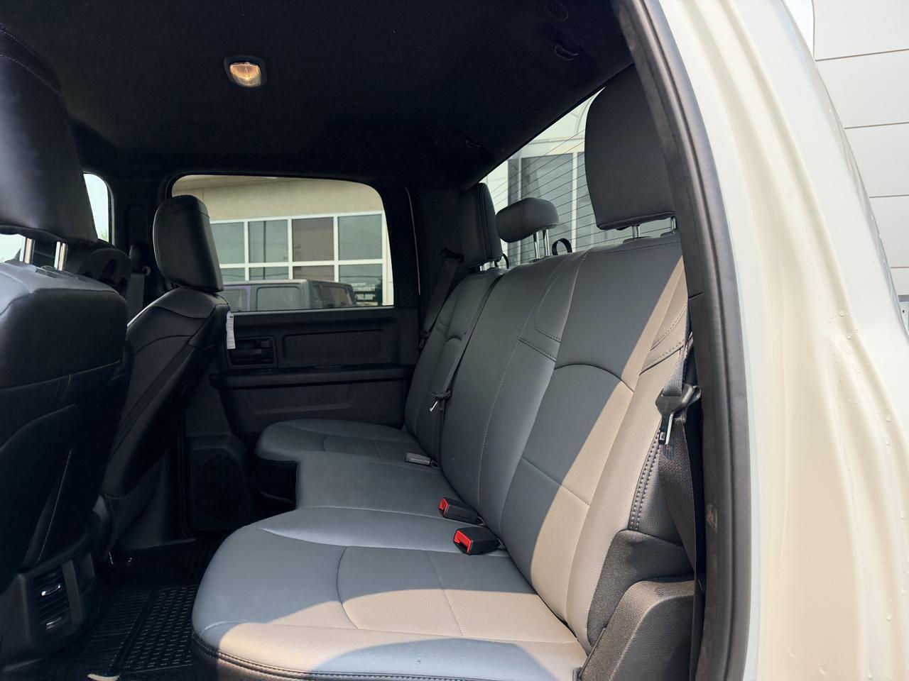 2026 Ram 2500 Tradesman Crew Cab 4x4 | HEMI V8 | Backup Camera | Chrome Appearance Group Redwater AB