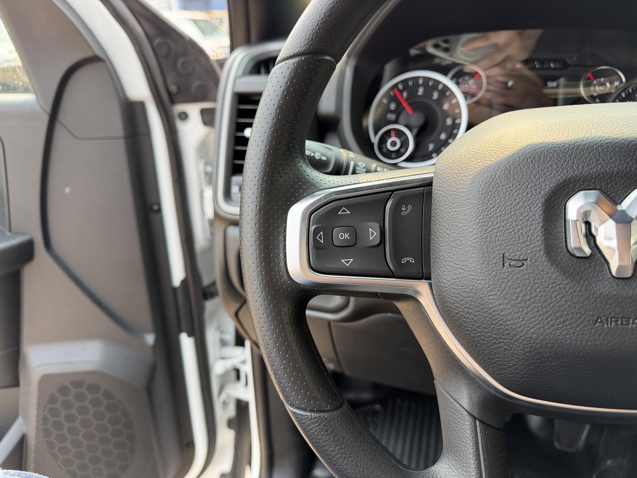 2026 Ram 2500 Tradesman Crew Cab 4x4 | HEMI V8 | Backup Camera | Chrome Appearance Group Redwater AB