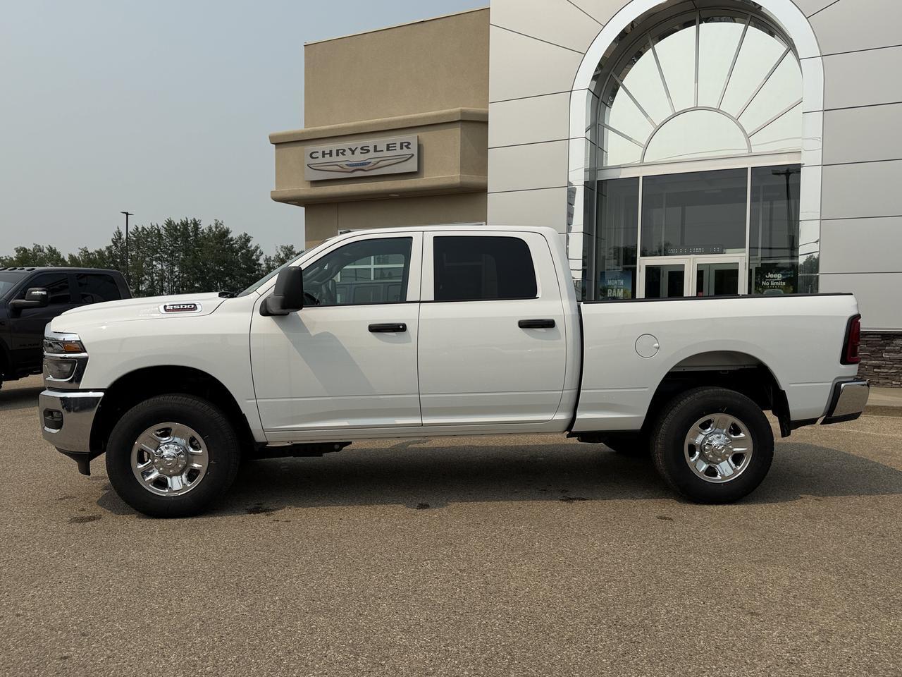 2026 Ram 2500 Tradesman Crew Cab 4x4 | HEMI V8 | Backup Camera | Chrome Appearance Group