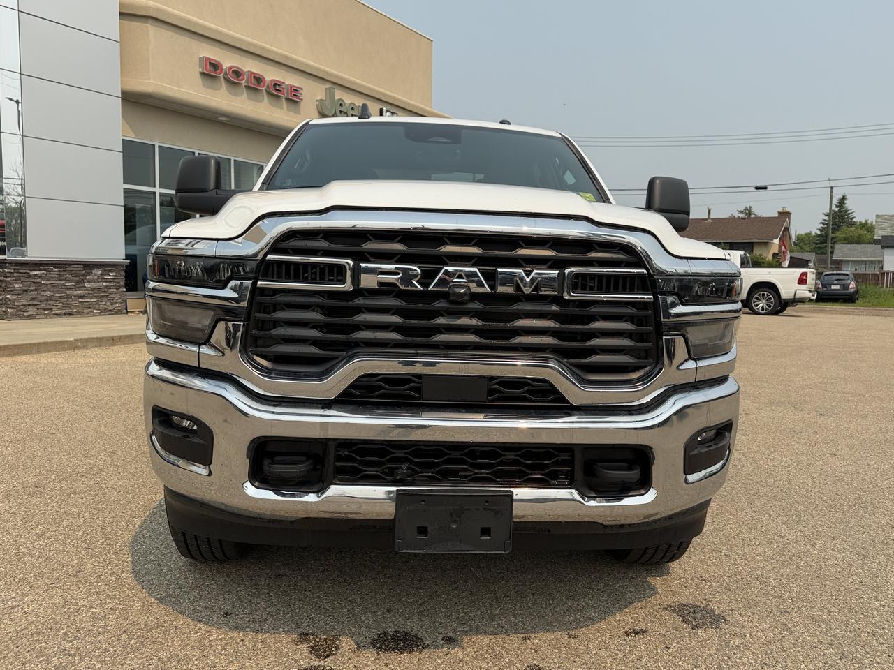 2026 Ram 2500 Tradesman Crew Cab 4x4 | HEMI V8 | Backup Camera | Chrome Appearance Group Redwater AB