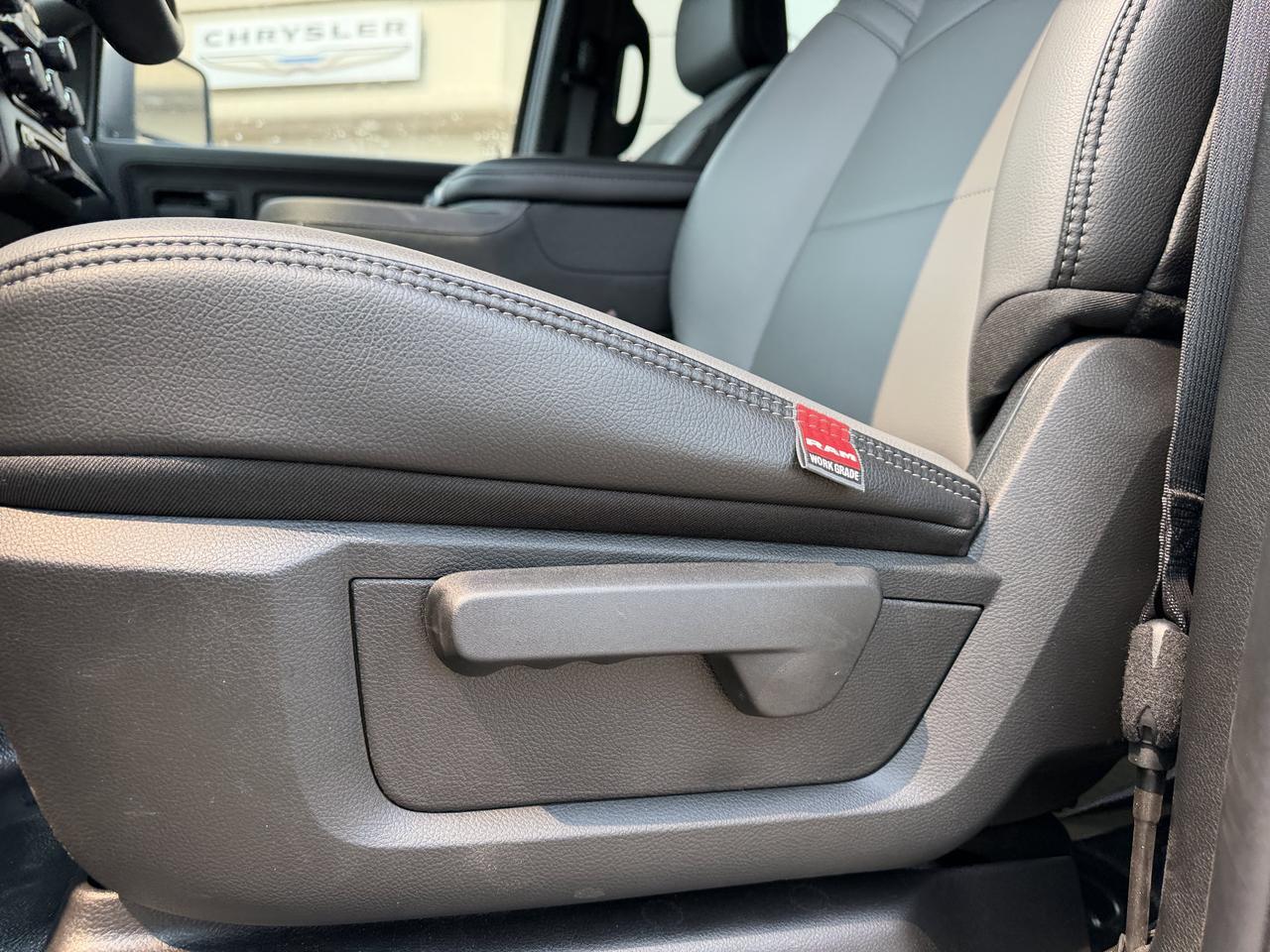 2026 Ram 2500 Tradesman Crew Cab 4x4 | HEMI V8 | Backup Camera | Chrome Appearance Group Redwater AB