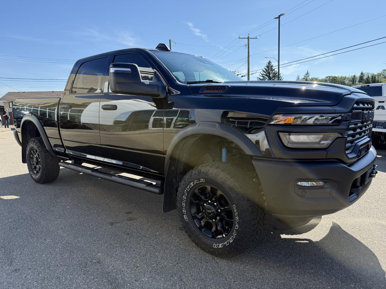 2026 Ram 2500 Tradesman Crew Cab 4x4 | HEMI V8 | Low KMs | NAV | 12IN Display | Mopar Side Steps | Towing Pkg Redwater AB