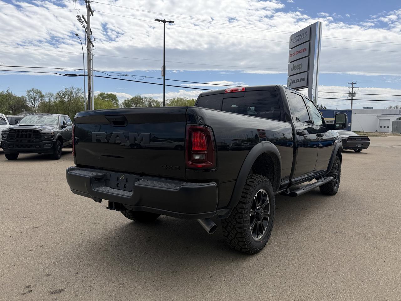 2026 Ram 2500 Warlock Crew Cab 4x4 | Cummins Diesel | 12IN Touchscreen | NAV | 5th Wheel Prep | Side Steps Redwater AB