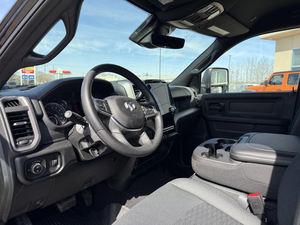 2026 Ram 2500 Warlock Crew Cab 4x4 | HEMI V8 | NAV | 12IN Display | ParkView Camera | 20IN Black Wheels Redwater AB