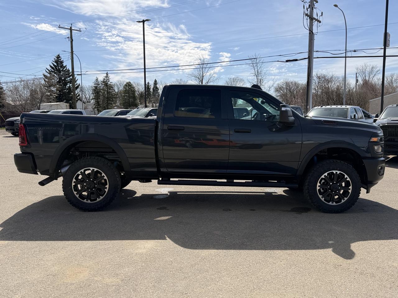2026 Ram 2500 Warlock Crew Cab 4x4 | HEMI V8 | NAV | 12IN Display | ParkView Camera | 20IN Black Wheels Redwater AB