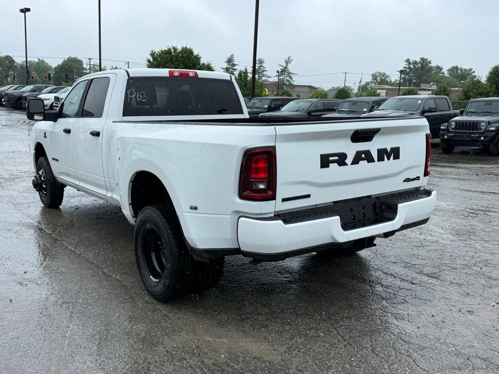 2026 Ram 3500 Big Horn Crestwood KY