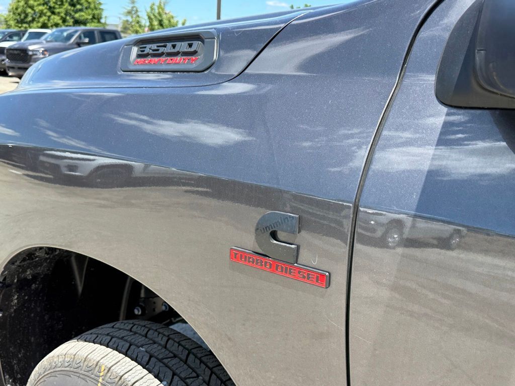 2026 Ram 3500 Big Horn Crestwood KY