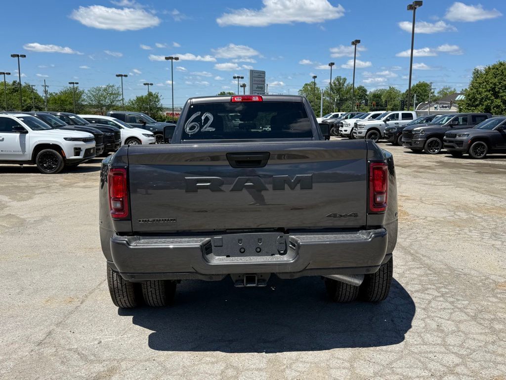 2026 Ram 3500 Big Horn Crestwood KY