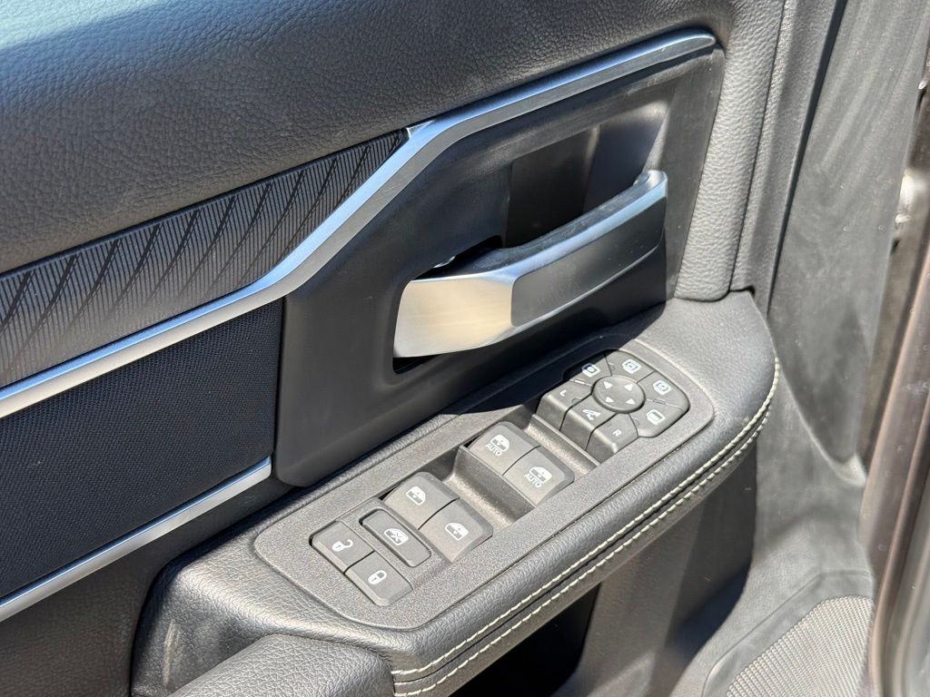 2026 Ram 3500 Big Horn Crestwood KY