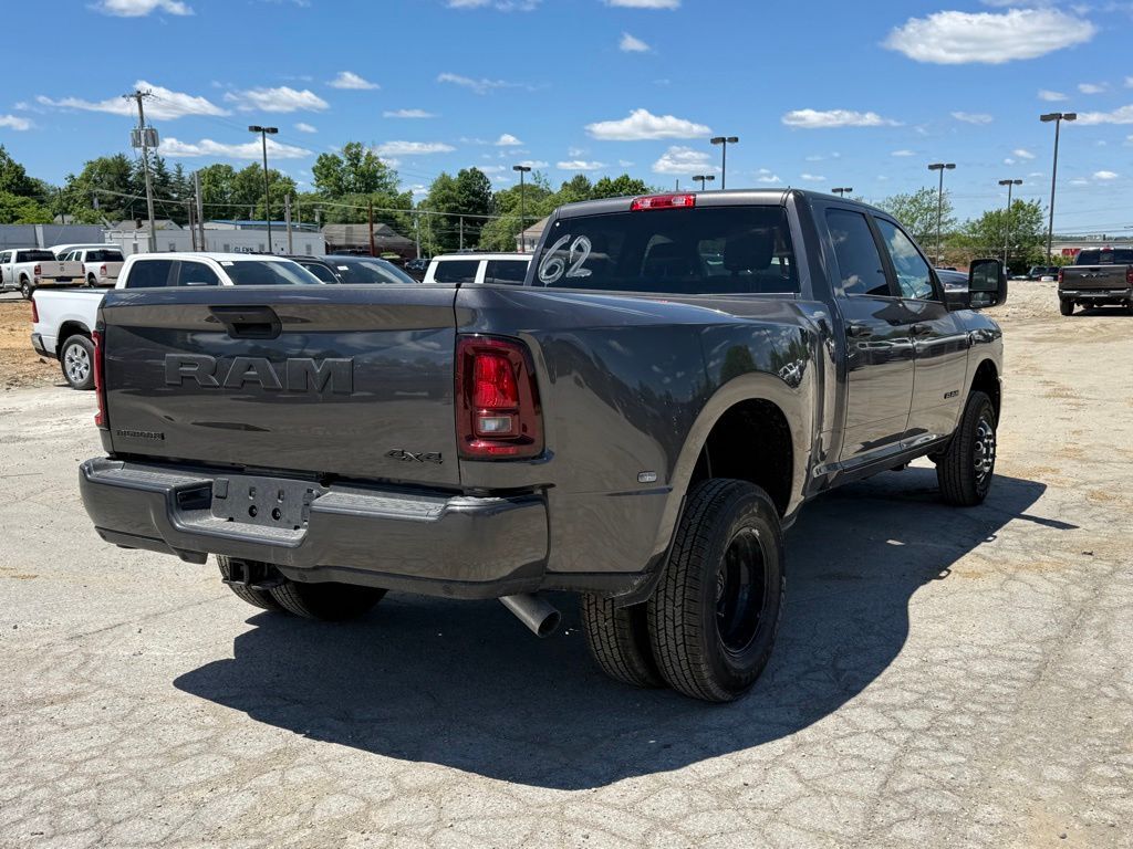 2026 Ram 3500 Big Horn Crestwood KY