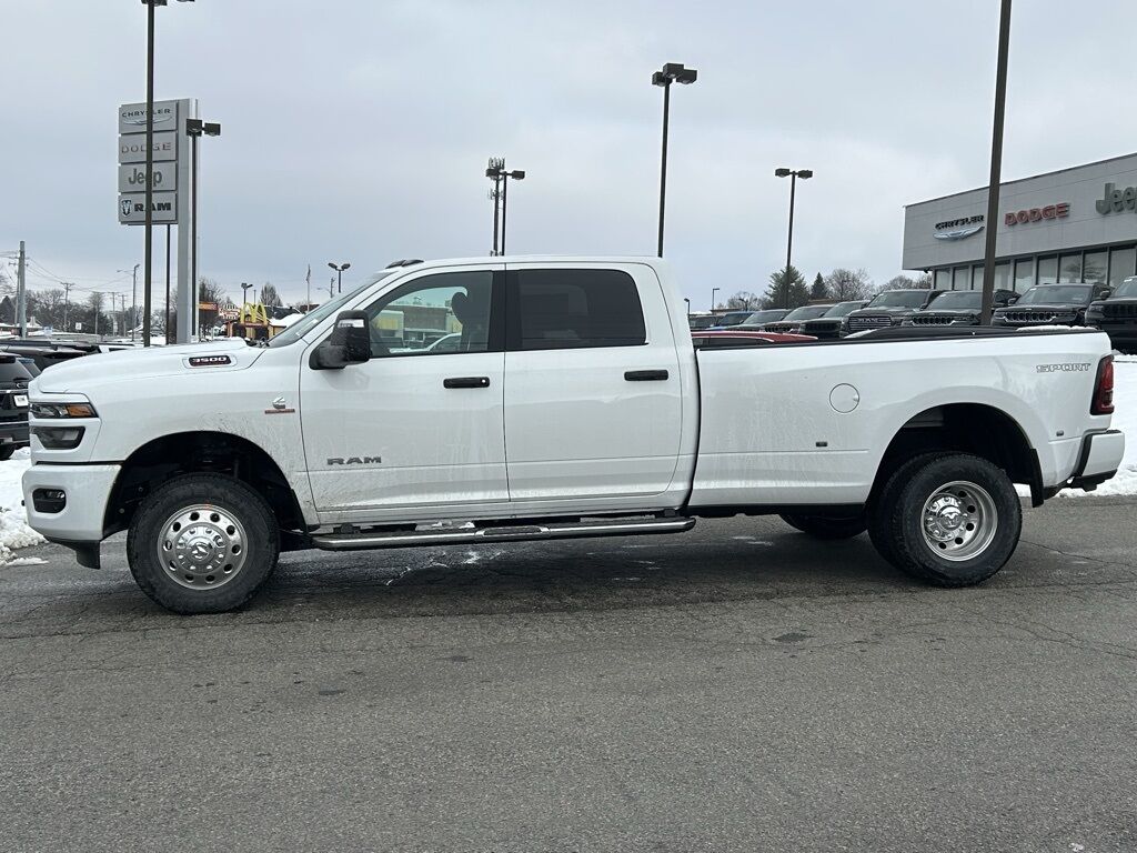 2026 Ram 3500 Big Horn Crestwood KY