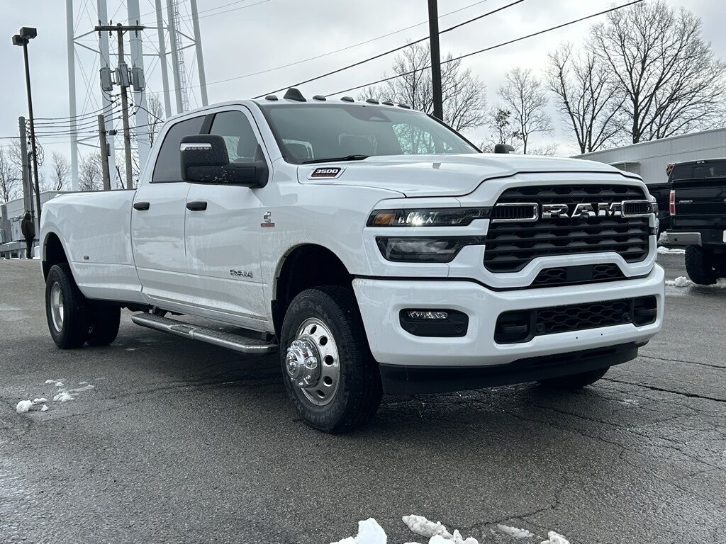 2026 Ram 3500 Big Horn Crestwood KY