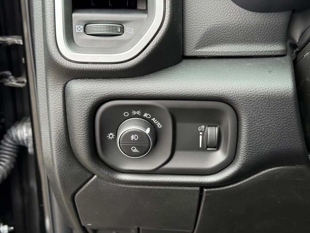 2026 Ram 3500 Big Horn Crestwood KY