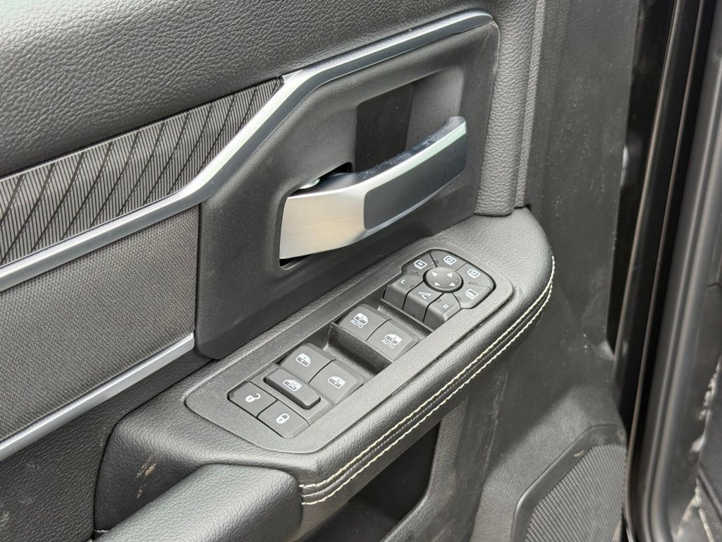 2026 Ram 3500 Big Horn Crestwood KY