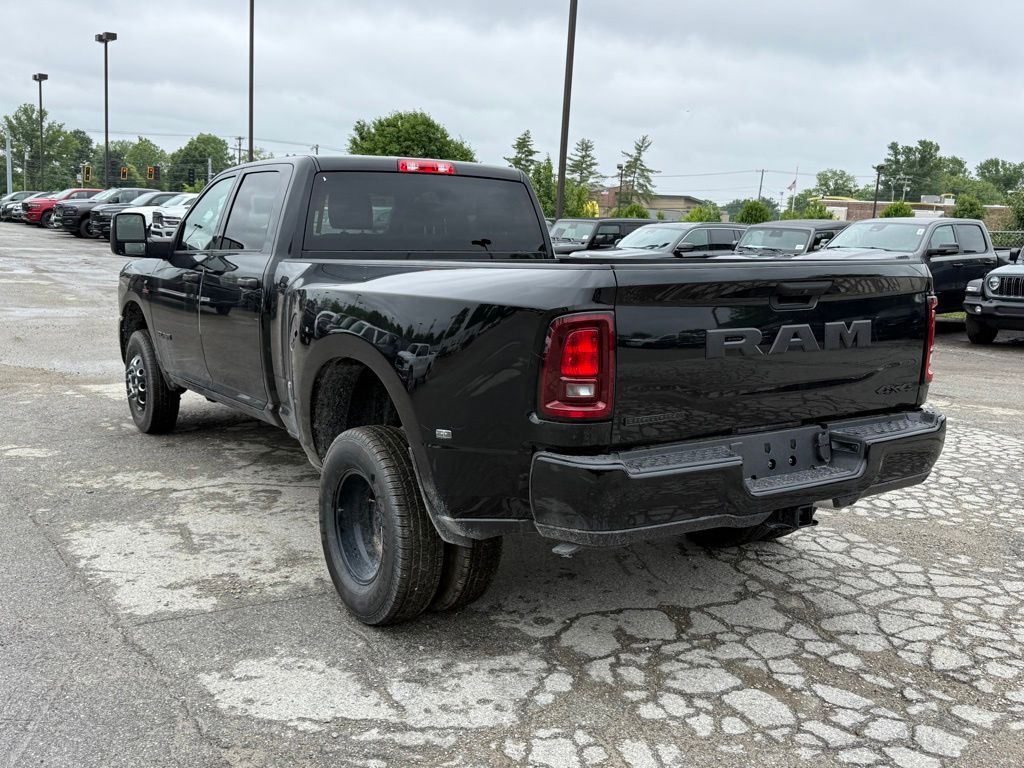 2026 Ram 3500 Big Horn Crestwood KY