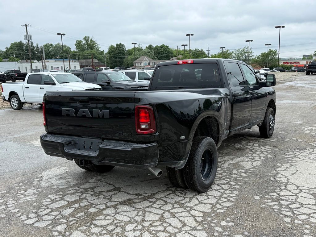 2026 Ram 3500 Big Horn Crestwood KY