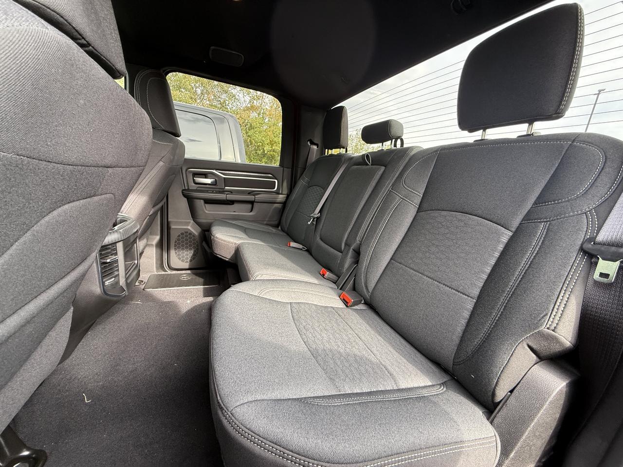 2026 Ram 3500 Big Horn Crew Cab 4x4 | Cummins Diesel | HD Towing | 12IN Touchscreen | Remote Start | Heated Seats Redwater AB