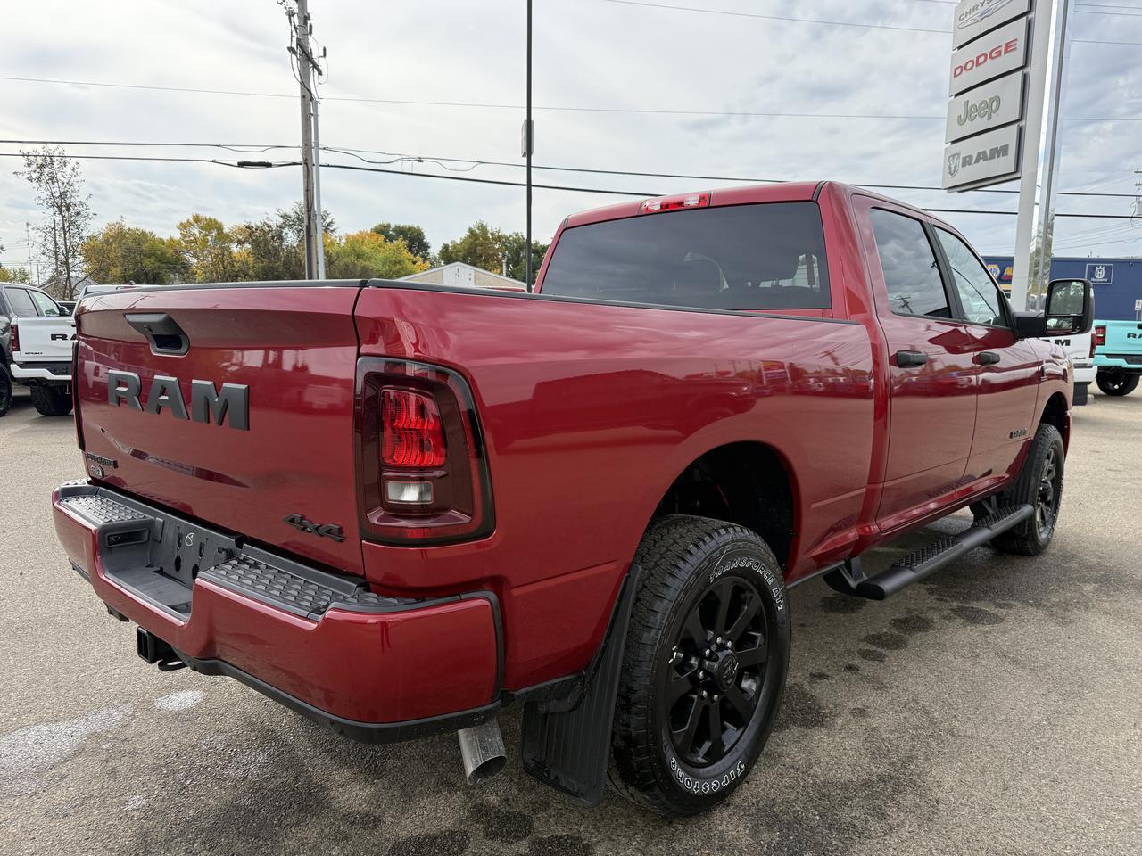 2026 Ram 3500 Big Horn Crew Cab 4x4 | Cummins Diesel | HD Towing | 12IN Touchscreen | Remote Start | Heated Seats Redwater AB