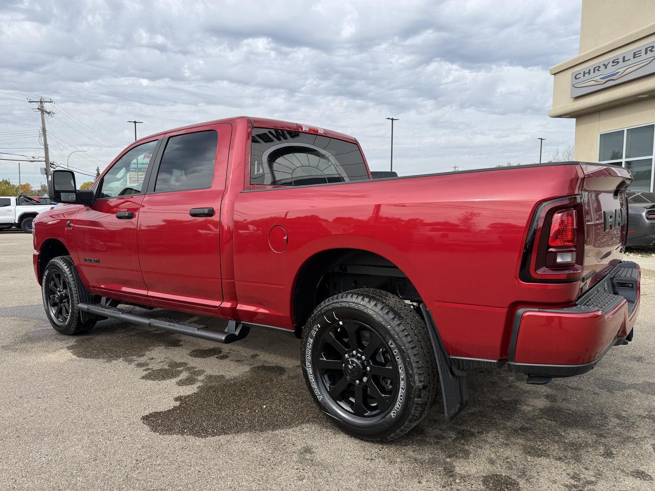 2026 Ram 3500 Big Horn Crew Cab 4x4 | Cummins Diesel | HD Towing | 12IN Touchscreen | Remote Start | Heated Seats Redwater AB