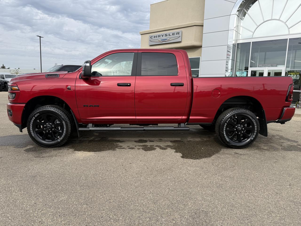 2026 Ram 3500 Big Horn Crew Cab 4x4 | Cummins Diesel | HD Towing | 12IN Touchscreen | Remote Start | Heated Seats Redwater AB