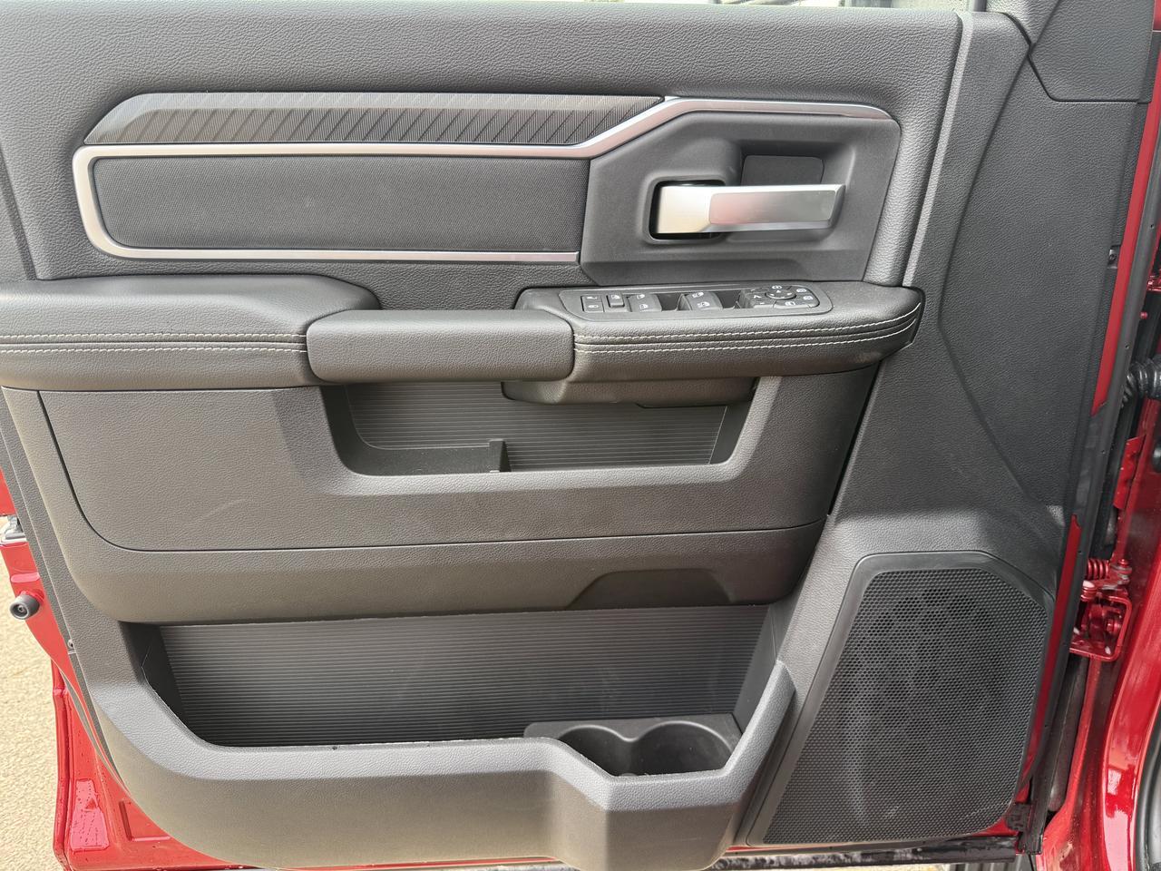 2026 Ram 3500 Big Horn Crew Cab 4x4 | Cummins Diesel | HD Towing | 12IN Touchscreen | Remote Start | Heated Seats Redwater AB