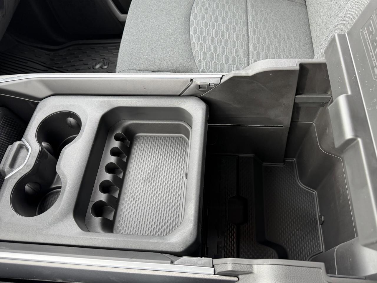 2026 Ram 3500 Big Horn Crew Cab 4x4 | Cummins Diesel | NAV | Heated Seats | Remote Start | Rearview Camera Redwater AB