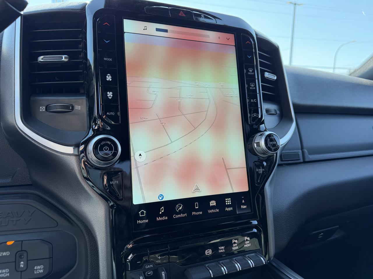 2026 Ram 3500 Big Horn Crew Cab 4x4 | Cummins HO Turbo Diesel | 12IN Touchscreen w NAV | Heated Seats Redwater AB