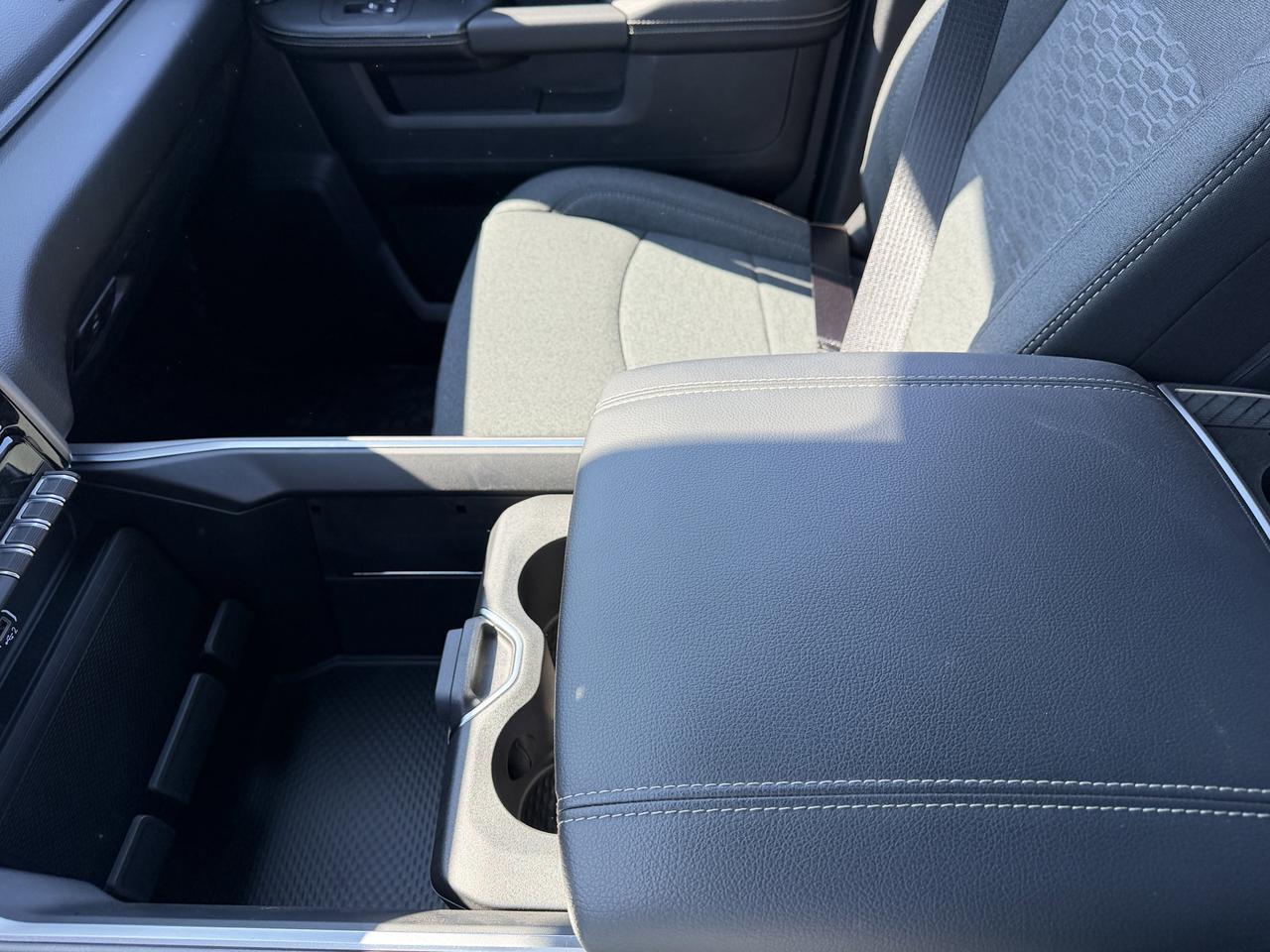 2026 Ram 3500 Big Horn Crew Cab 4x4 | Cummins HO Turbo Diesel | 12IN Touchscreen w NAV | Heated Seats Redwater AB