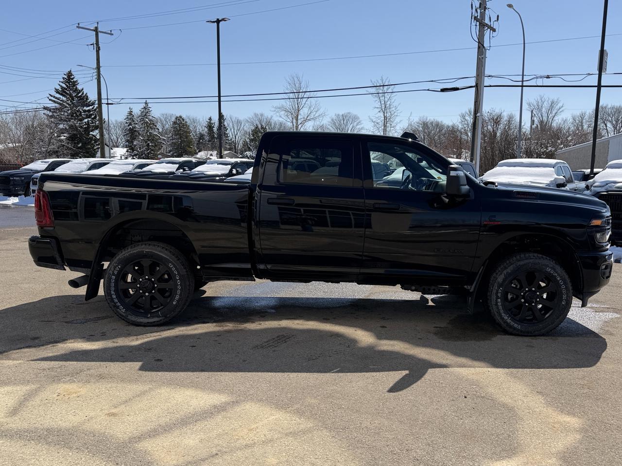 2026 Ram 3500 Big Horn Crew Cab 4x4 | HO Cummins Turbo Diesel | Night Edition | Diamond Black | 12IN Touchscreen Redwater AB