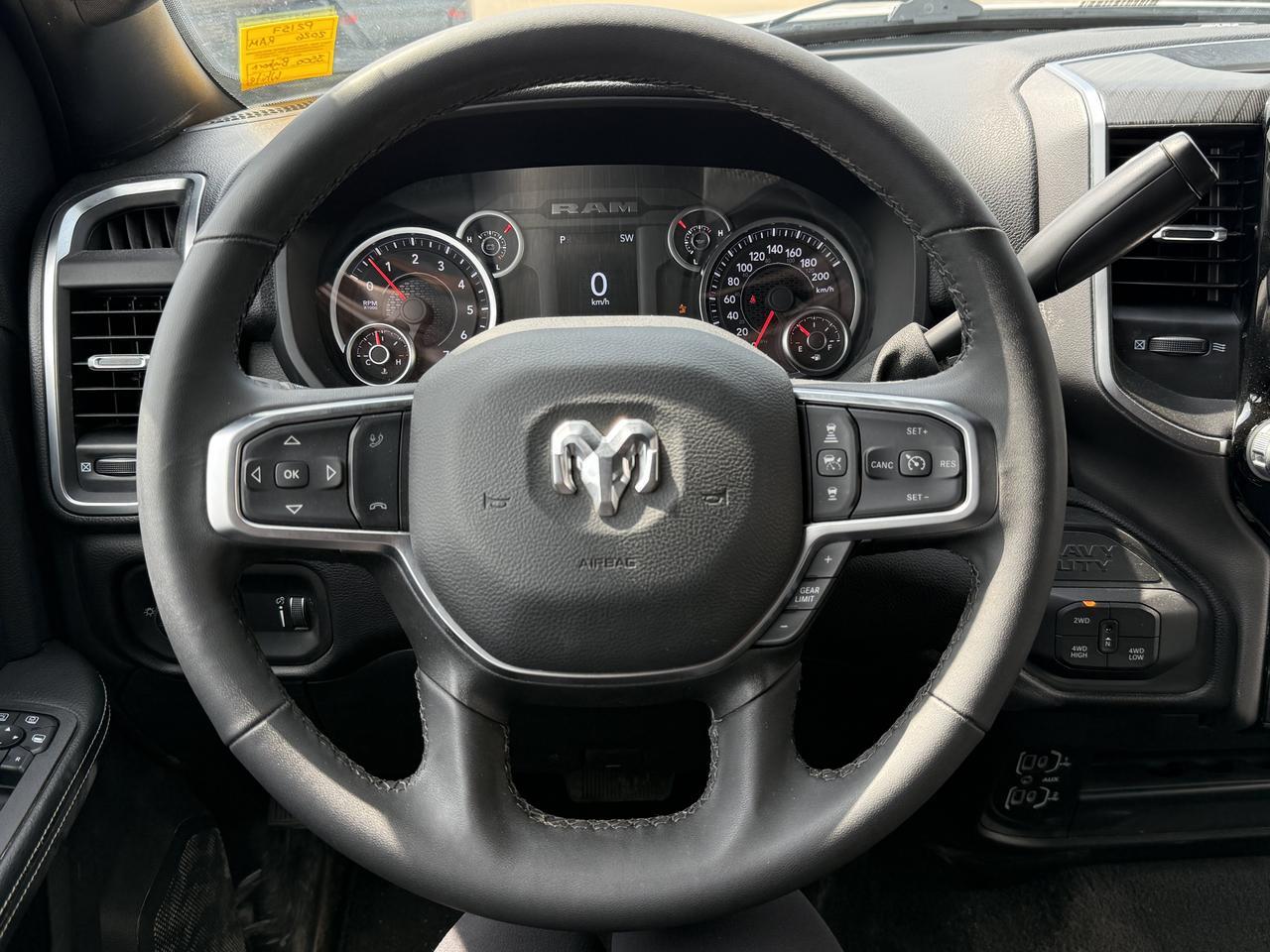 2026 Ram 3500 Big Horn Crew Cab 4x4 | Low KMs | V8 HEMI | Backup Camera | Remote Keyless Entry | Trailer Towing Redwater AB