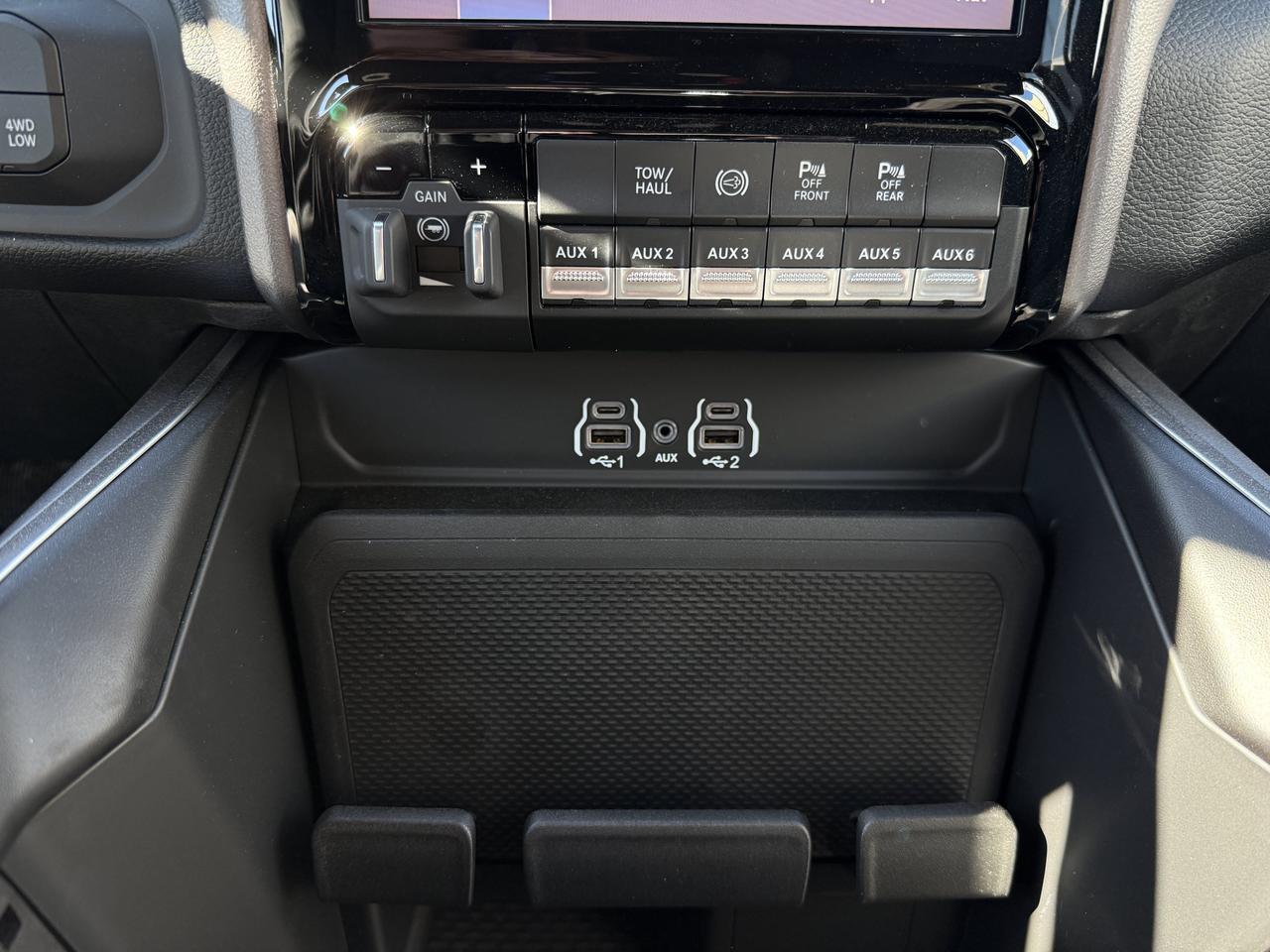 2026 Ram 3500 Big Horn Crew Cab 4x4 | Touchscreen | Backup Camera | Remote Entry | Premium Cloth Redwater AB