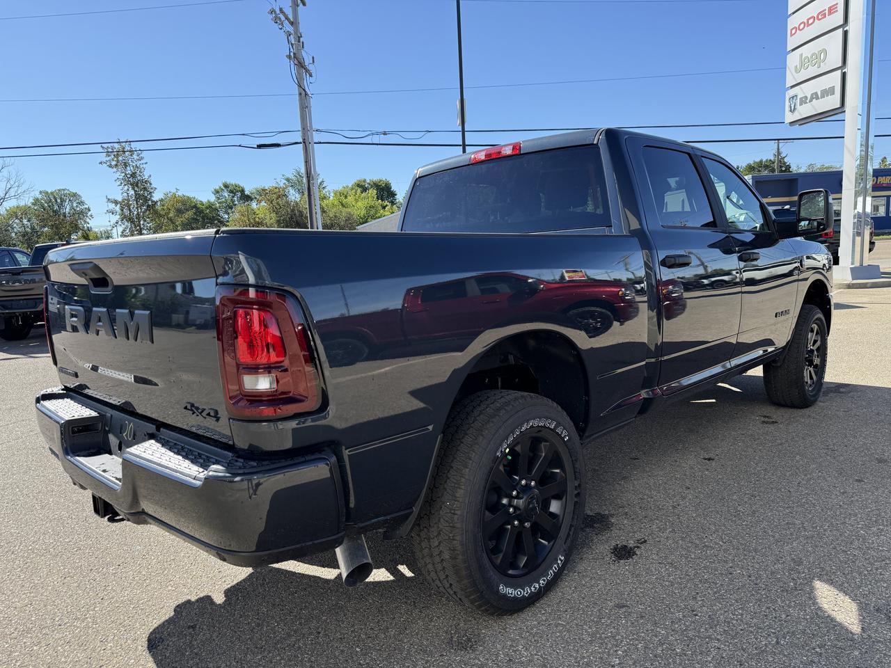 2026 Ram 3500 Big Horn Crew Cab 4x4 | Touchscreen | Backup Camera | Remote Entry | Premium Cloth Redwater AB