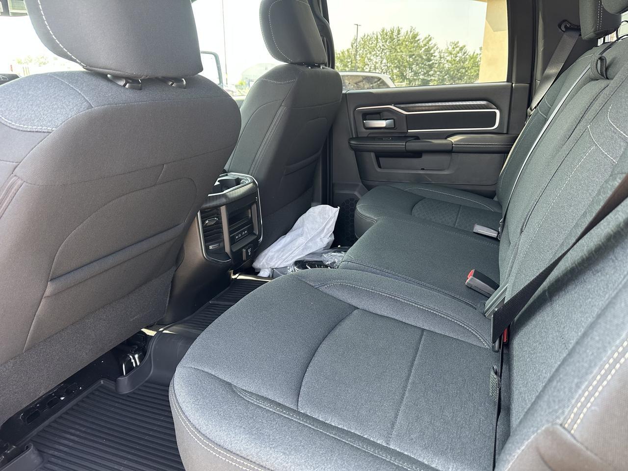 2026 Ram 3500 Big Horn Crew Cab Dually 4x4 | Cummins HO Turbo Diesel | Night Edition | 12IN Touchscreen Redwater AB